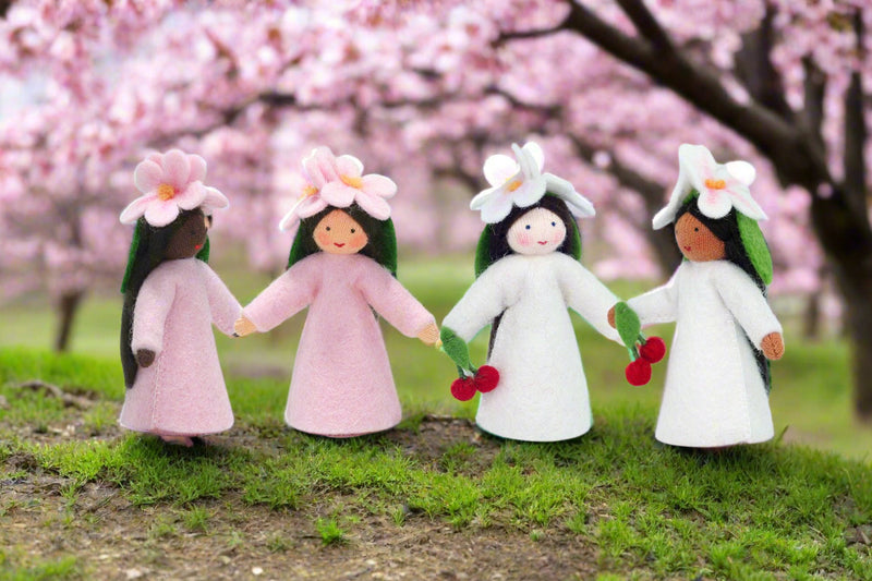 オールビスクドール　“Our Fairy” モールドセット Kendall's™ Fairy-Tale Dress-Up Set (WellieWishers™) | American Girl®